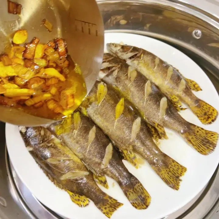 葱油清蒸虎斑鳜鱼 第 8 步