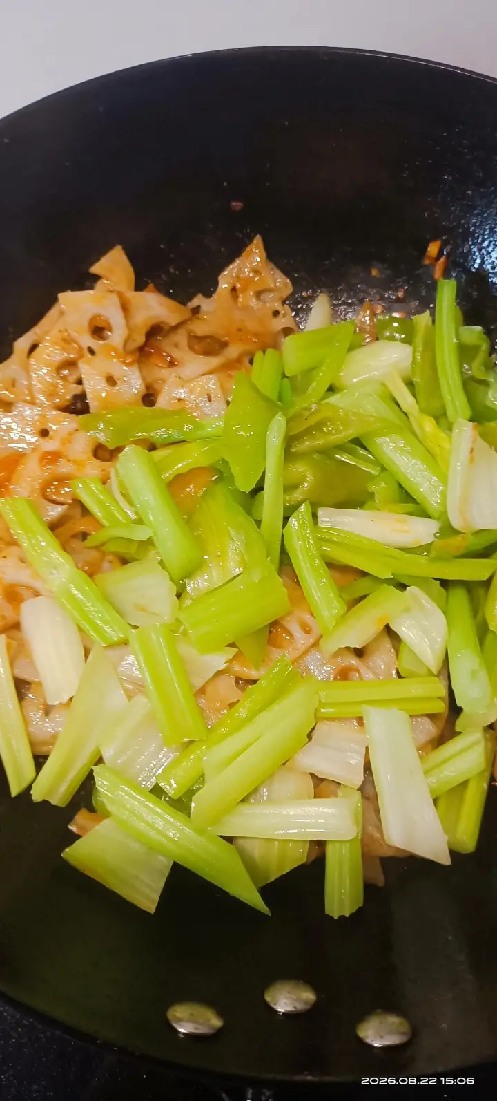 干锅藕片芹菜杂八串 第 11 步