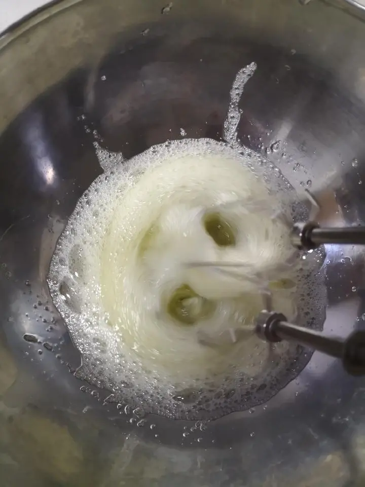 6寸轻乳酪蛋糕 第 7 步