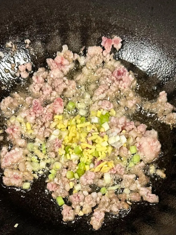 番茄肉酱拌面 第 8 步