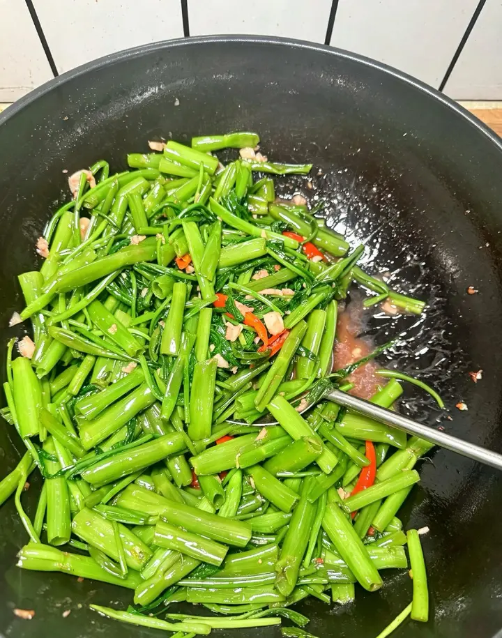广式腐乳炒通心菜 第 8 步