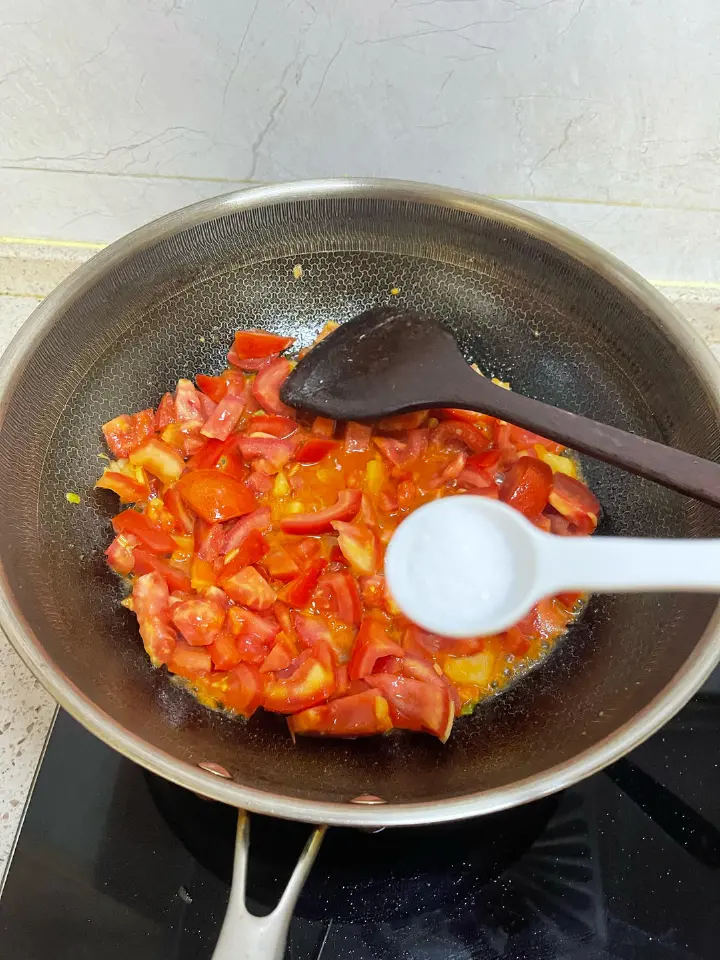 西红柿炖牛肉 第 6 步