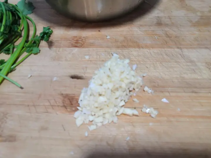 凉拌黄瓜豆腐干 第 4 步