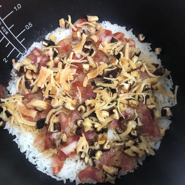 电饭煲腊味饭 第 6 步