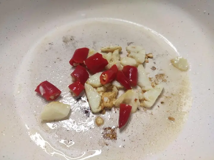 手撕包菜 第 2 步