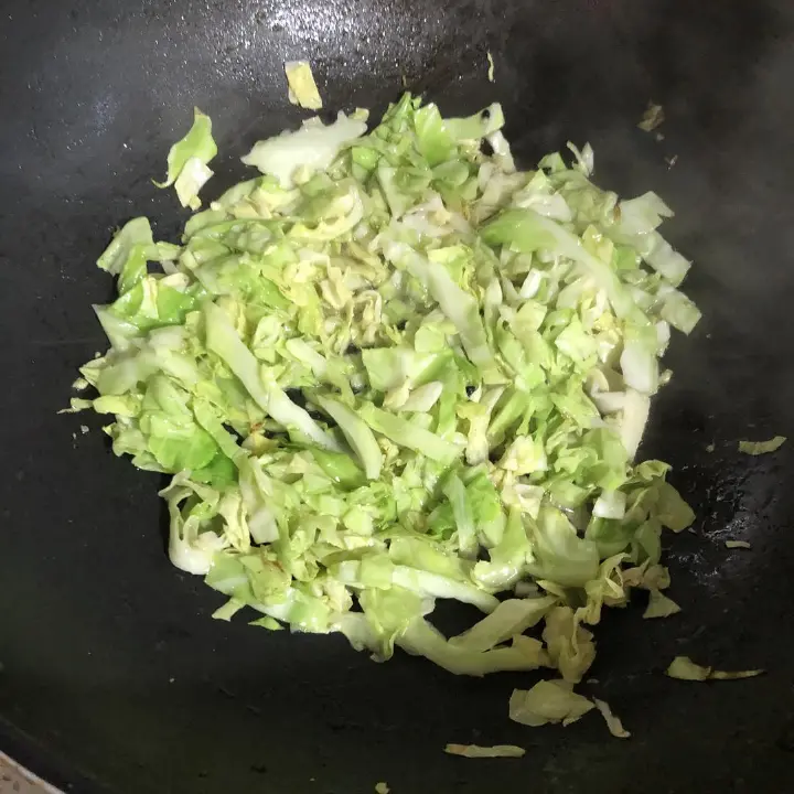 包菜炒粉丝 第 7 步