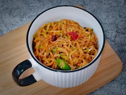酸辣腌萝卜丝