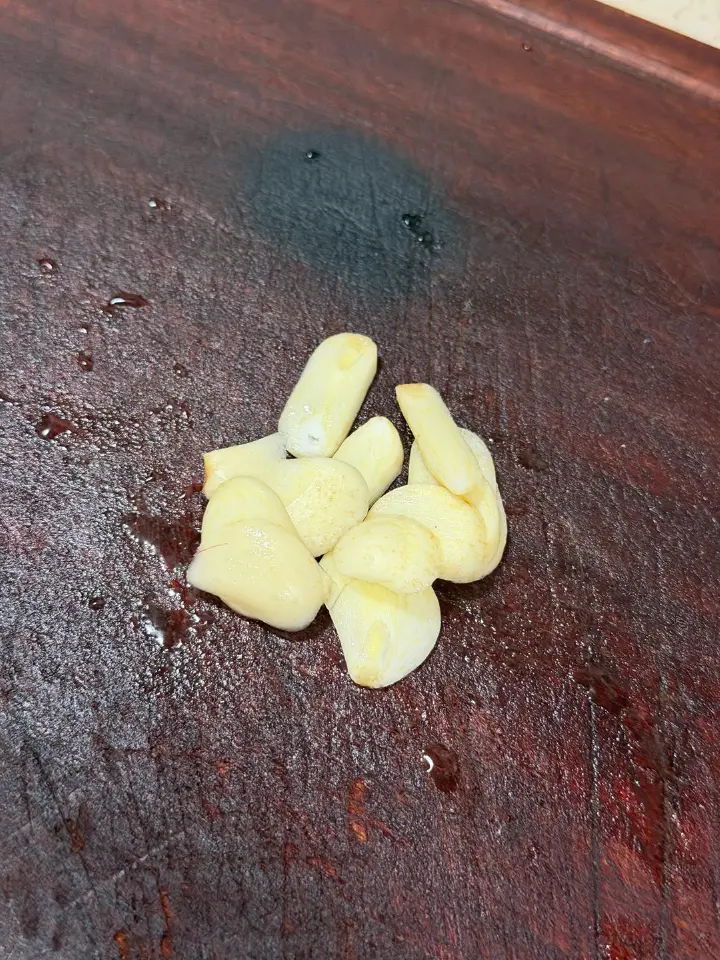 莴笋木耳炒肉片 第 4 步
