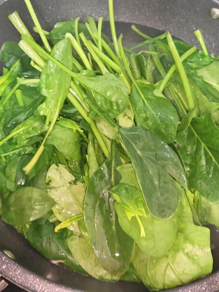 凉拌菠菜 第 2 步