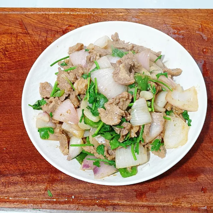 洋葱青椒炒牛肉 第 5 步