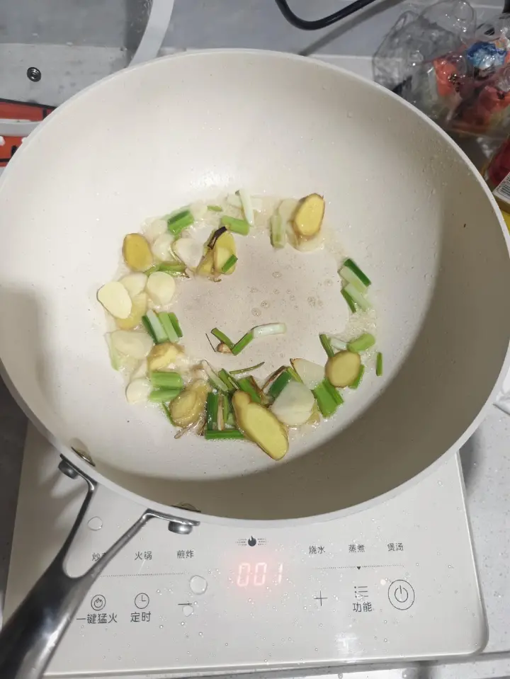 爆炒花甲 第 8 步