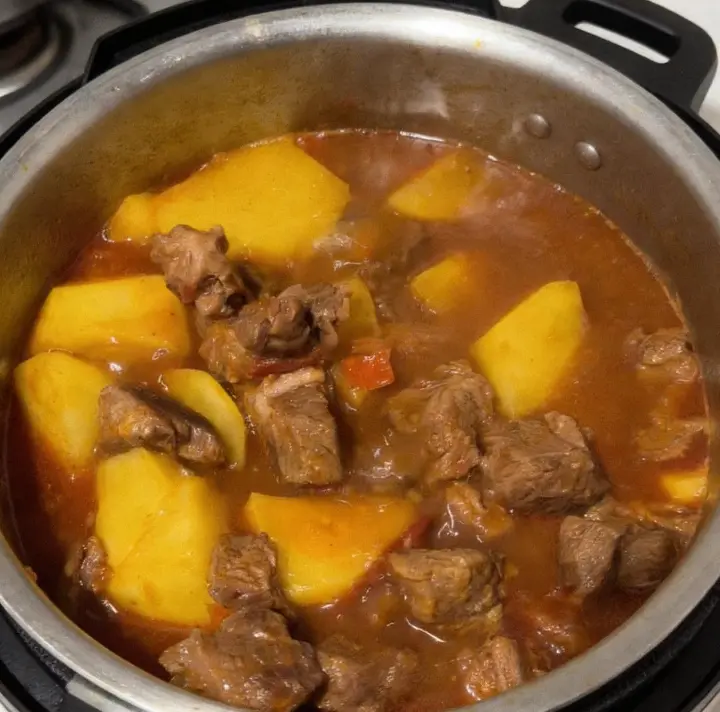 高压锅土豆烧牛肉 第 4 步