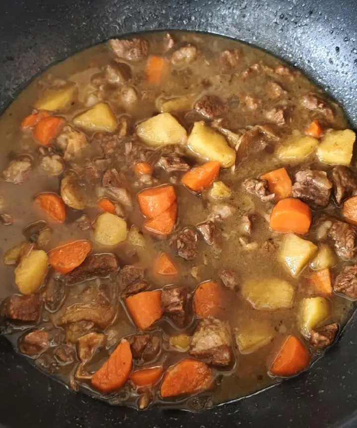 土豆胡萝卜炖牛肉 第 11 步