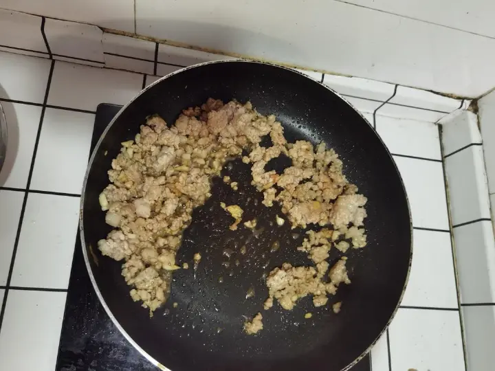 西葫芦炒肉蛋 第 7 步