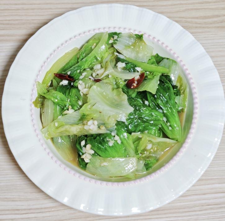 蒜末炒生菜成品图