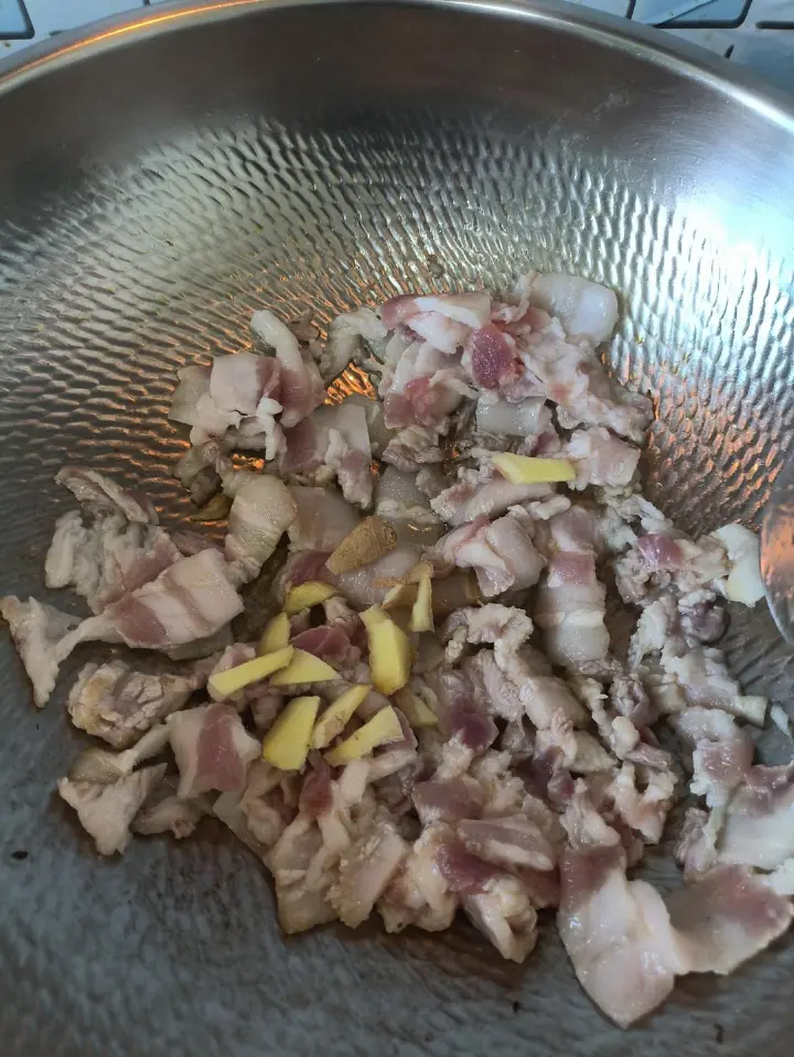蒜薹炒肉 第 12 步