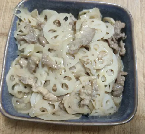 藕尖炒肉片
