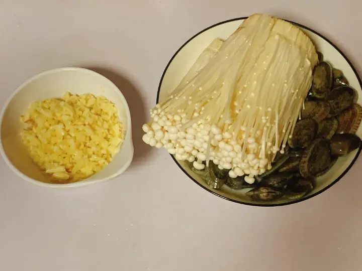 锡纸烤花甲金针菇 第 1 步