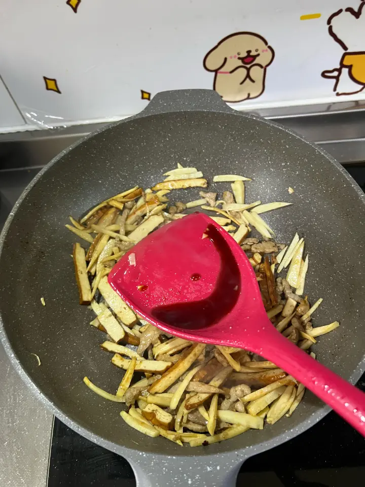 肉丝笋丝炒豆干 第 14 步