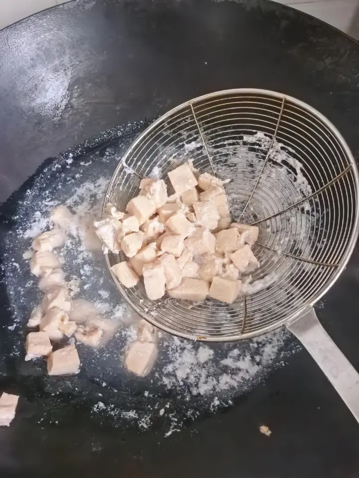 家常咖喱鸡肉 第 4 步