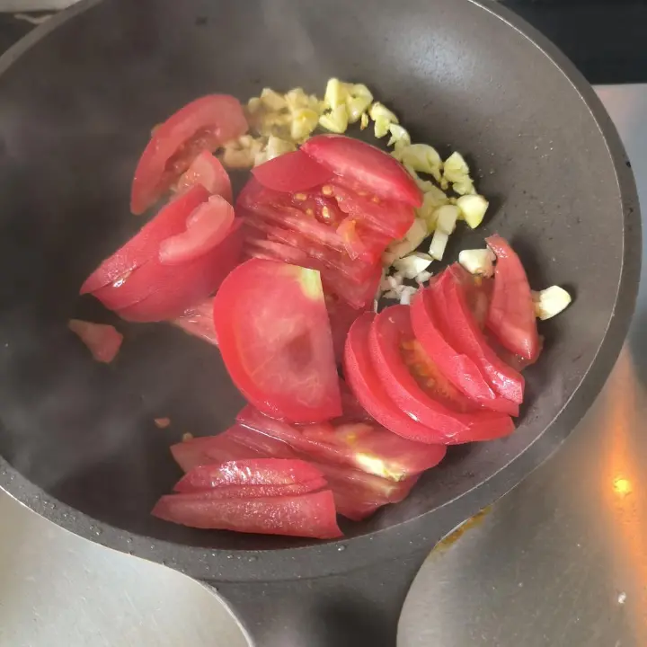 西红柿炒苦瓜 第 9 步