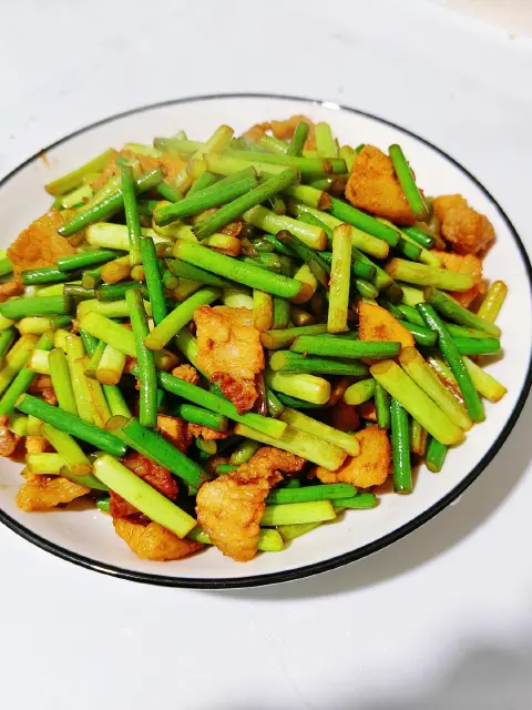 蒜苔炒肉