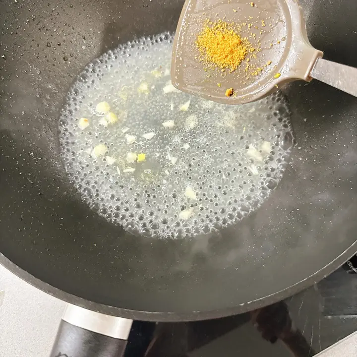 菌菇火腿炒鸡蛋 第 18 步