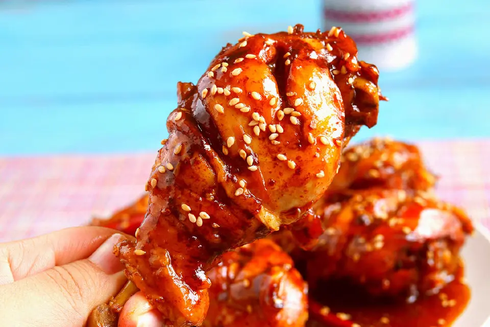 电饭锅焖鸡腿成品图
