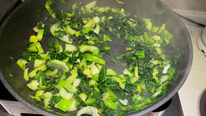 霜打青菜风肉菜饭 第 11 步