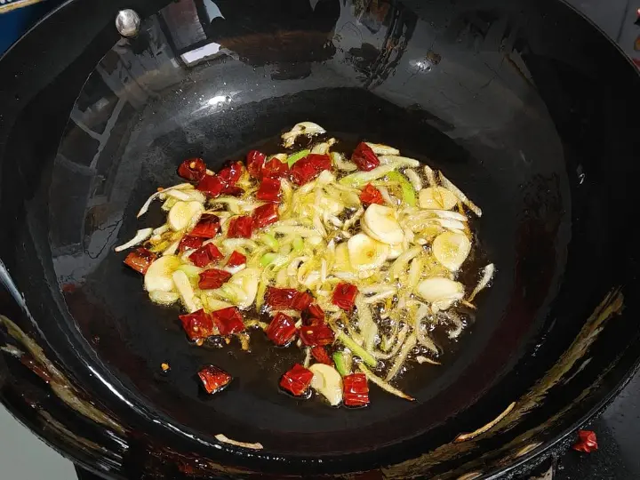 炝炒小白菜 第 3 步