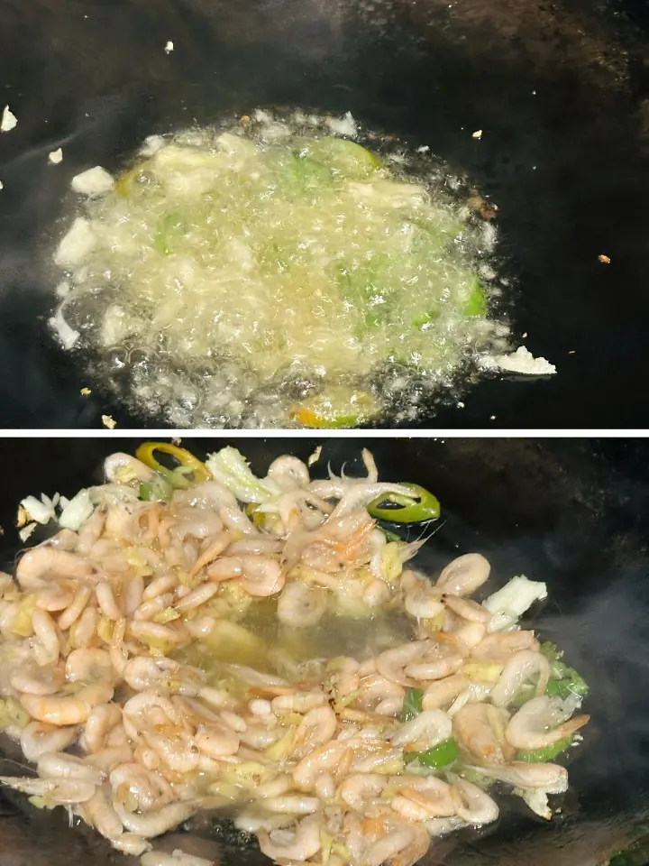 葱丝爆炒小河虾 第 3 步
