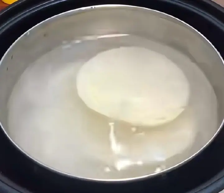西红柿鸡蛋虾滑水扯面 第 1 步