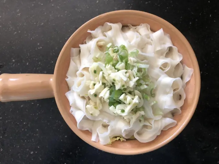 麻酱油泼面 第 5 步