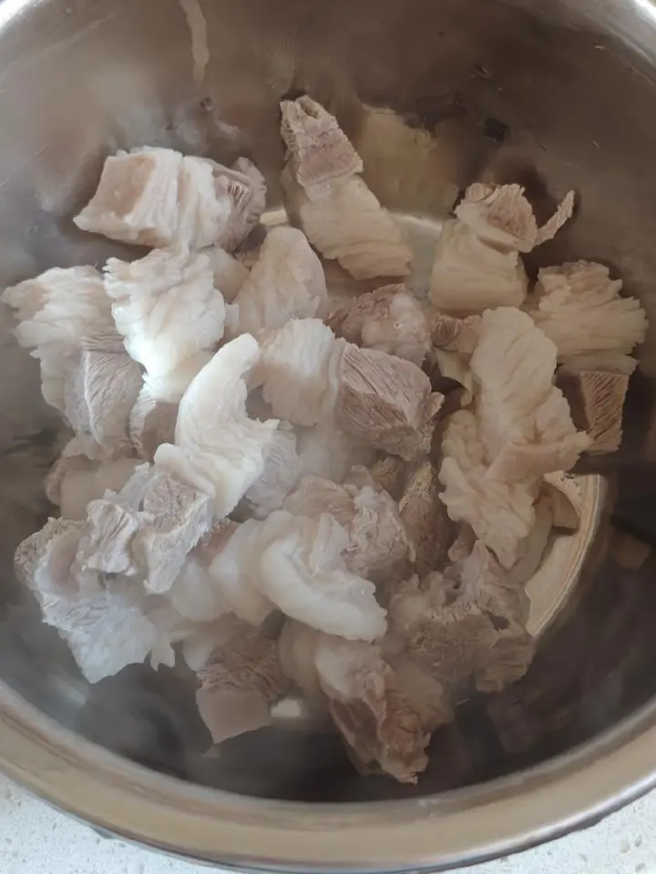 羊肉炖萝卜 第 2 步