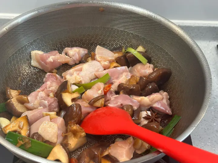 香菇滑鸡 第 7 步