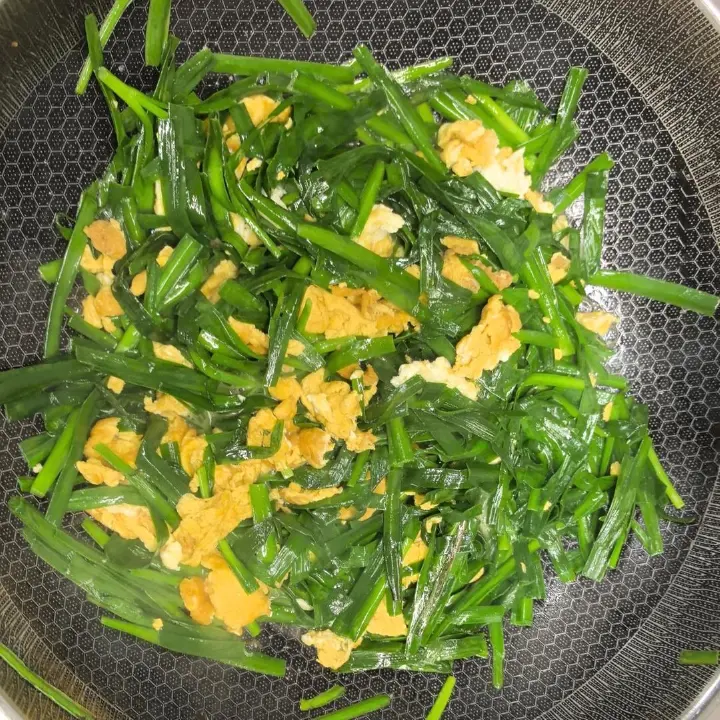 韭菜炒鸡蛋 第 6 步
