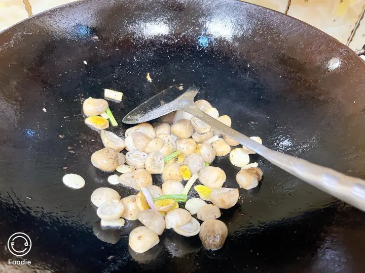 鲜菇炒牛肉 第 7 步