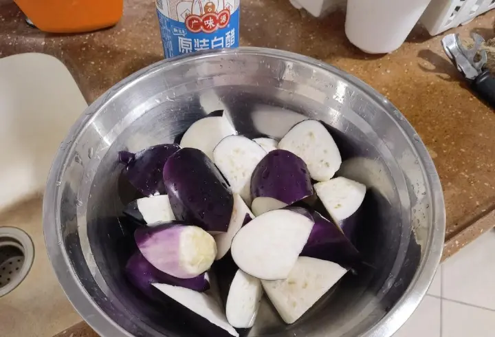 土豆炖茄子 第 2 步
