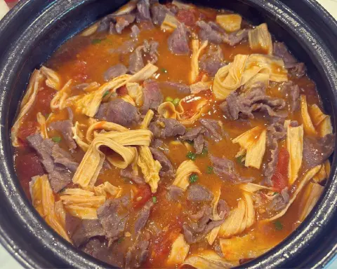 番茄腐竹牛肉煲