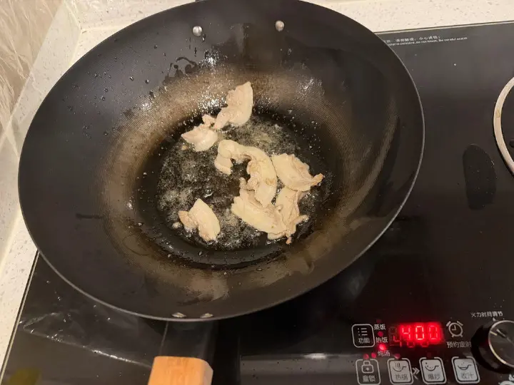 口蘑炒五花肉 第 4 步