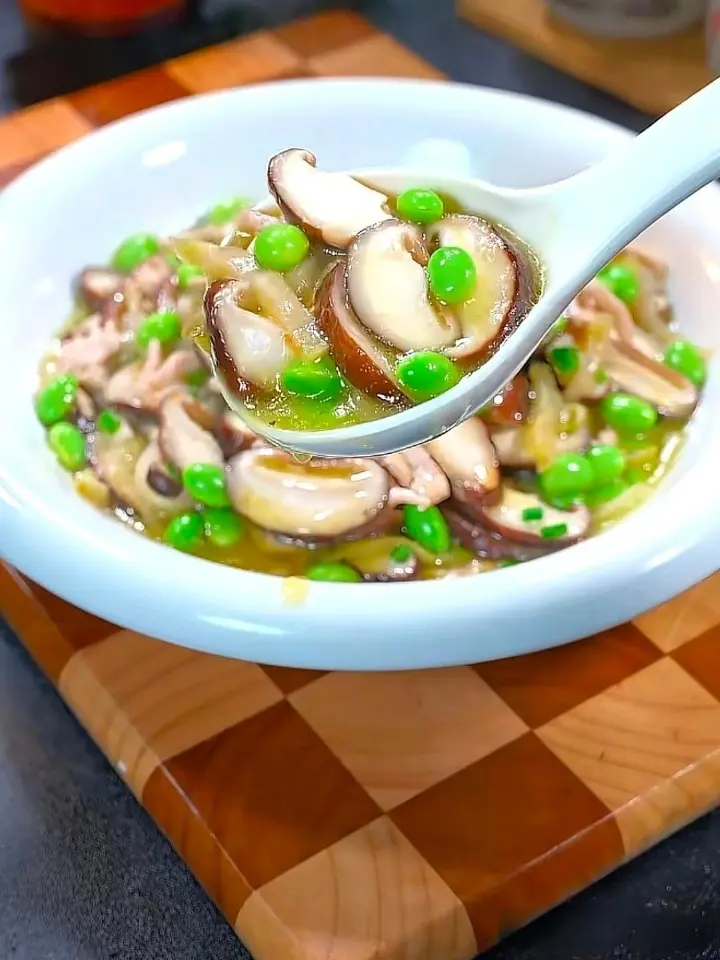 榨菜毛豆炒香菇 第 1 步