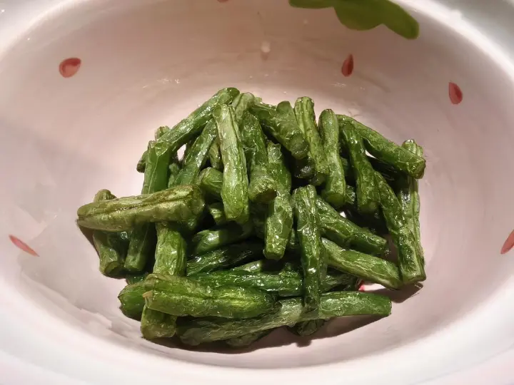 刀豆烧土豆 第 2 步