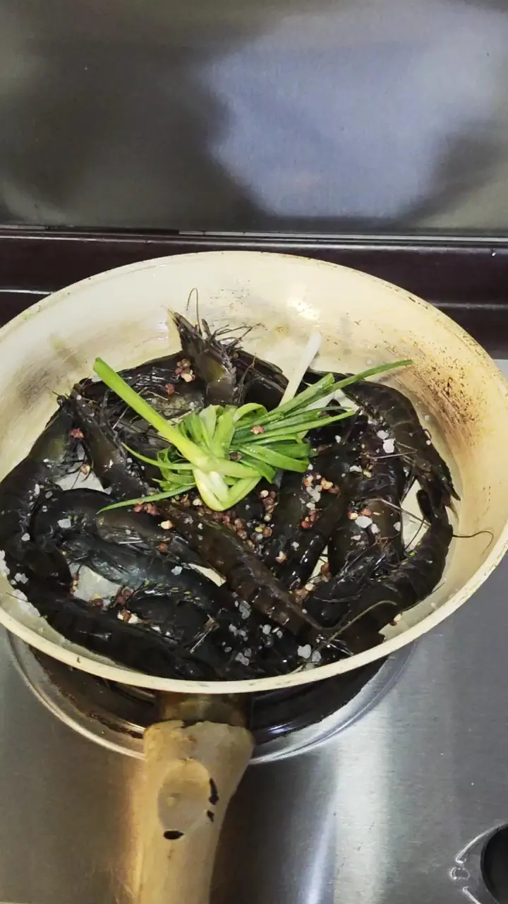 无水盐焗虾 第 1 步