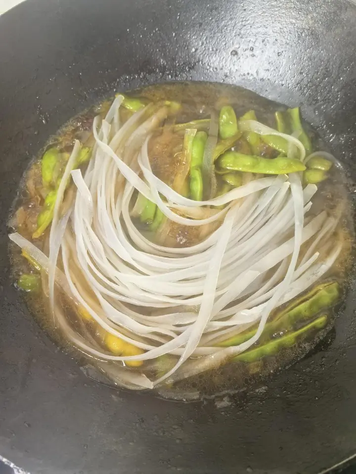 豆角炖粉条 第 13 步