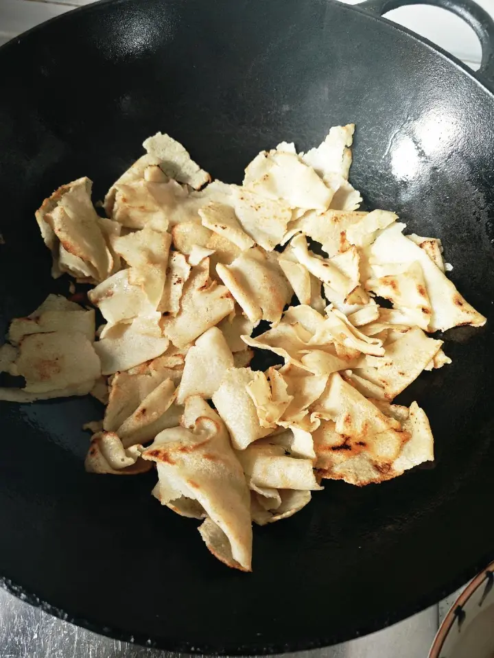 腊肉炒枯豆丝 第 1 步