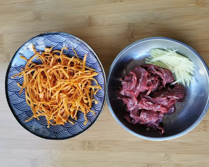 虫草花蒸牛肉 第 1 步