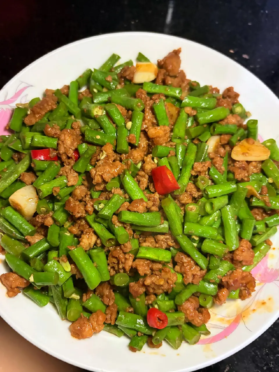 肉粒炒豆角成品图