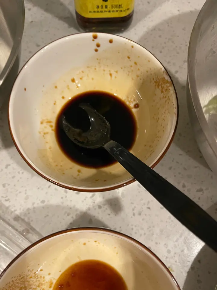 焦糖洋葱炒肉丝 第 2 步