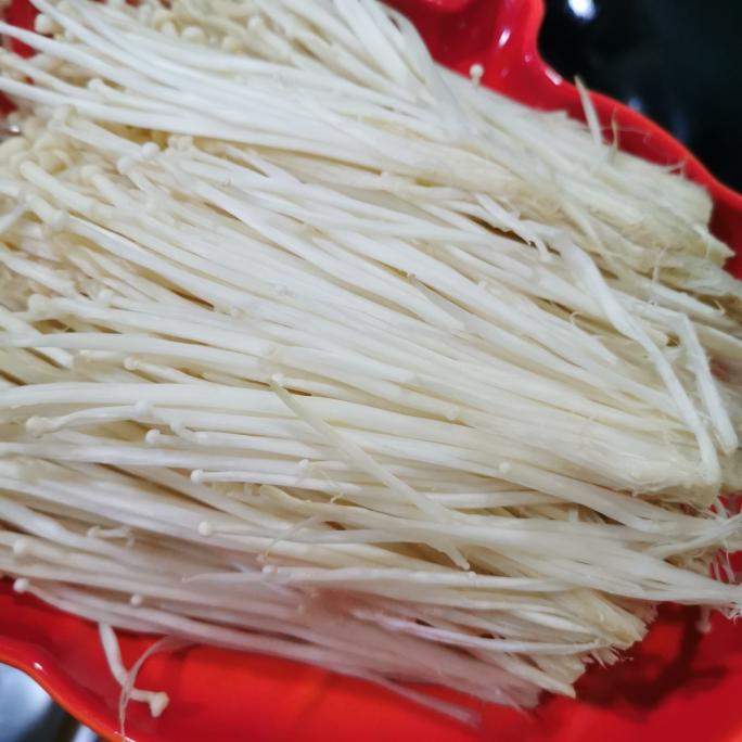 蒜蓉粉丝蒸娃娃菜金针菇 第 2 步