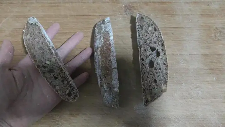 粗粮果仁免揉欧包 第 12 步